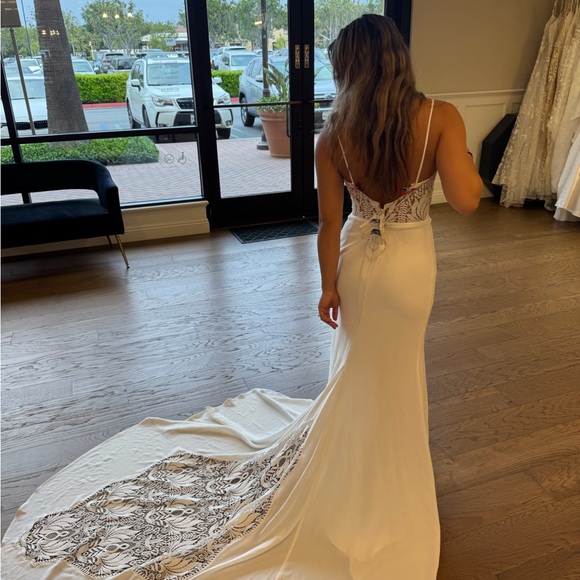 RISH BRIDAL Theia Wedding Dress - Picture 5 of 10